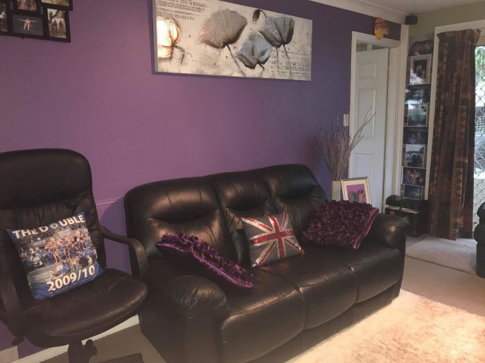 Share House, Anton Close